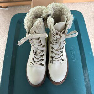 Circus by Same Edelman Sanders2 Lug Sole Combat Boots Ivory Size 7US. Never worn